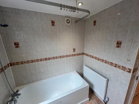 3 bedroom Terraced House to let in Copsewood Road, Watford, WD24