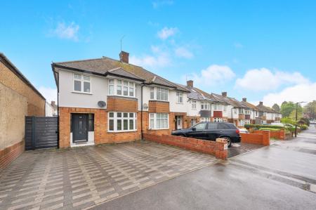 3 bedroom Semi-detached house for sale in St Albans Road, Watford, WD25
