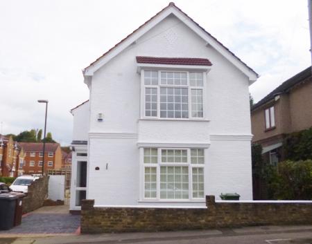 Bendysh Road, Bushey, WD23