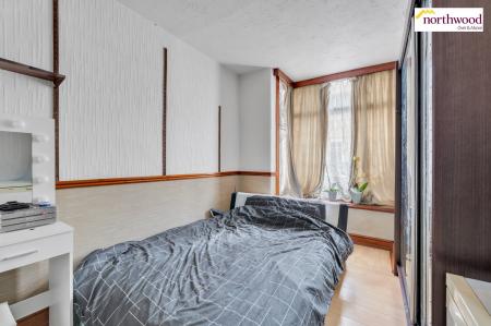 2 bedroom Terraced House for sale in Neston Road, Watford, WD24