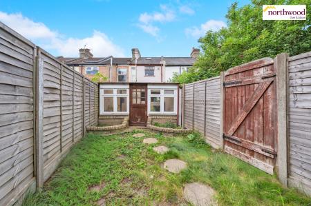 2 bedroom Terraced House for sale in Neston Road, Watford, WD24