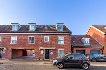 5 bedroom Link detached house for sale in Quantrill Terrace, Kesgrave, Ipswich, Kesgrave, IP5