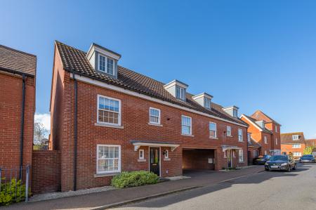 5 bedroom Link detached house for sale in Quantrill Terrace, Kesgrave, Ipswich, Kesgrave, IP5