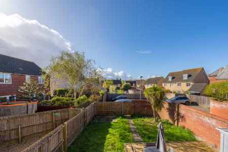 5 bedroom Link detached house for sale in Quantrill Terrace, Kesgrave, Ipswich, IP5