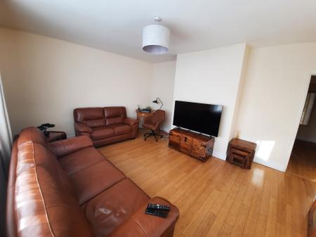 1 bedroom Flat to let in Chalk Hill, Watford, WD19