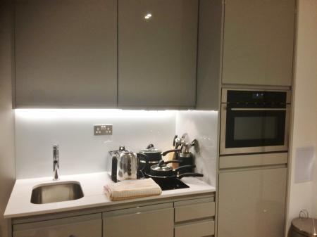 1 bedroom Flat to let in Home Park Mill Link Road, Kings Langley, WD4