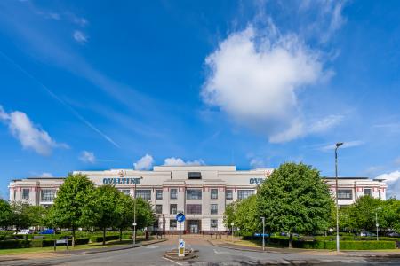 3 bedroom Penthouse for sale in Ovaltine Drive, Kings Langley, WD4
