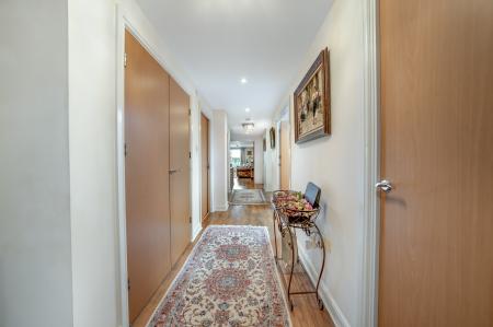 3 bedroom Penthouse for sale in Ovaltine Drive, Kings Langley, WD4