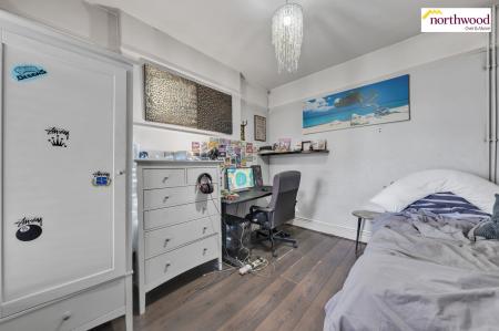 3 bedroom Town house for sale in St Albans Road, Watford, WD24