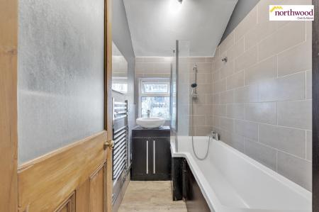 3 bedroom Town house for sale in St Albans Road, Watford, WD24