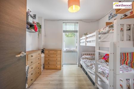 3 bedroom Flat for sale in Leavesden Lodge Leavesden Road, Watford, WD24
