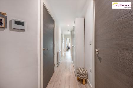 3 bedroom Flat for sale in Leavesden Lodge Leavesden Road, Watford, WD24