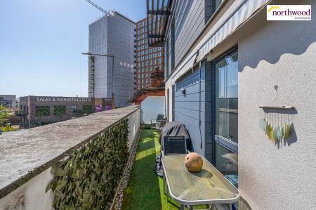 3 bedroom Flat for sale in Leavesden Lodge Leavesden Road, Watford, WD24