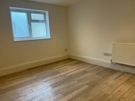 1 bedroom Studio flat to let in St Albans Road, Watford, WD24