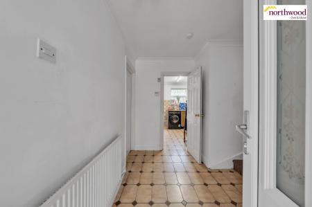 5 bedroom Semi-detached house for sale in The Harebreaks, Watford, WD24