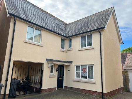 4 bedroom Detached house for sale in Quantrill Terrace, Kesgrave, IP5