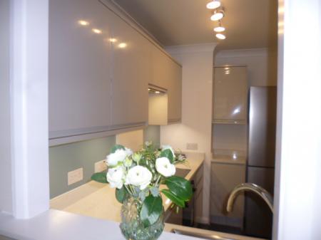 1 bedroom Flat to let in Eastbury Road, Watford, WD19