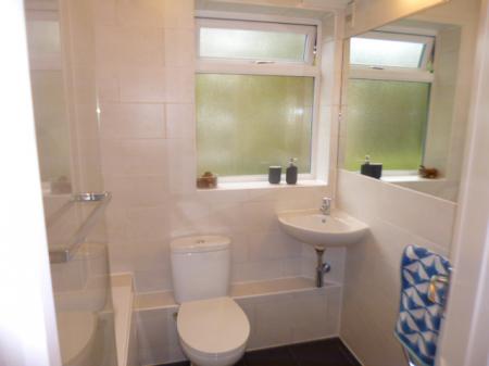1 bedroom Flat to let in Eastbury Road, Watford, WD19