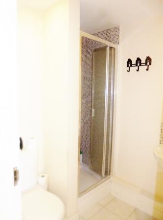 2 bedroom Flat to let in Exchange Road, Watford, WD18