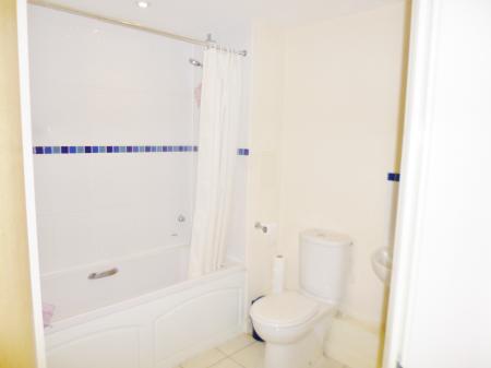 2 bedroom Flat to let in Exchange Road, Watford, WD18