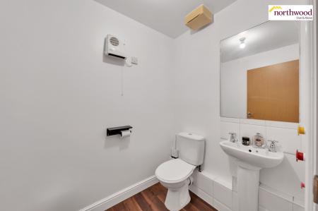 3 bedroom Duplex for sale in Overtine Drive, Kings Langley, WD4