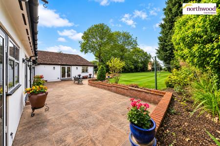 4 bedroom Detached bungalow for sale in Abbots Road, Abbots Langley, WD5