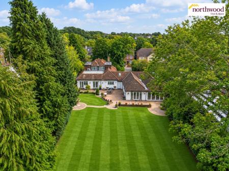 4 bedroom Detached bungalow for sale in Abbots Road, Abbots Langley, WD5