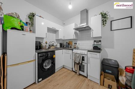5 bedroom Mixed Use for sale in Queens Road, Watford, WD17