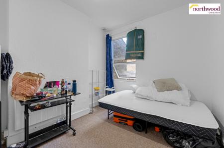 5 bedroom Mixed Use for sale in Queens Road, Watford, WD17