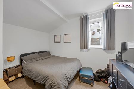 5 bedroom Mixed Use for sale in Queens Road, Watford, WD17