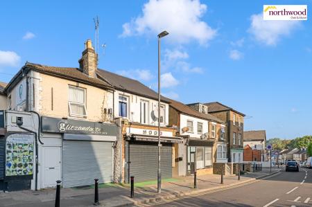 5 bedroom Mixed Use for sale in Queens Road, Watford, WD17