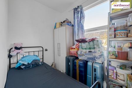 5 bedroom Mixed Use for sale in Queens Road, Watford, WD17