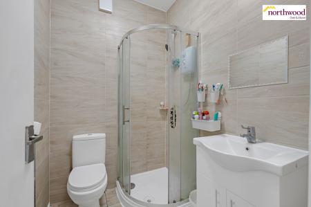 5 bedroom Mixed Use for sale in Queens Road, Watford, WD17