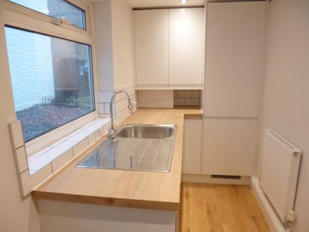 1 bedroom Flat to let in Chalk Hill, Watford, WD19
