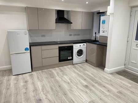 2 bedroom Terraced House to let in Aspen Park Drive, Watford, WD25