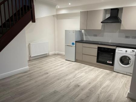 2 bedroom Terraced House to let in Aspen Park Drive, Watford, WD25