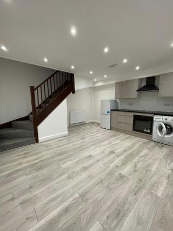 2 bedroom Terraced House to let in Aspen Park Drive, Watford, WD25