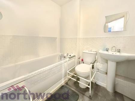 2 bedroom Flat for sale in College Fields, Widnes, WA8