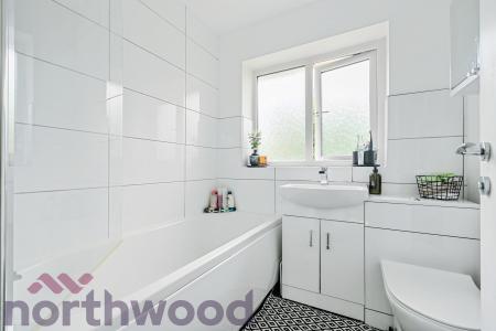 3 bedroom Semi-detached house for sale in Buttermere Grove, Runcorn, Beechwood, WA7