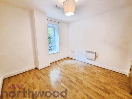 1 bedroom Flat for sale in Station Road, Latchford, Warrington, WA4