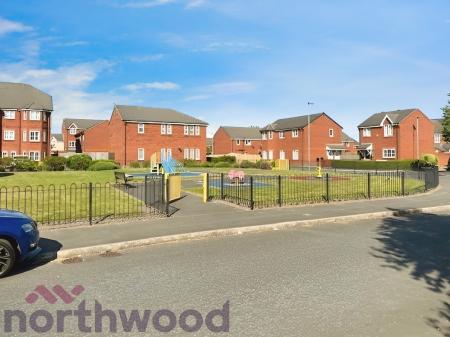 2 bedroom Flat for sale in Thorneycroft Drive, Warrington, WA1