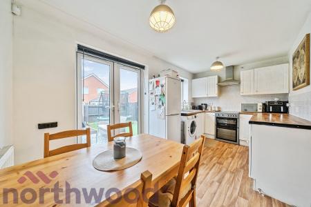 3 bedroom Semi-detached house for sale in Hornchurch Drive, Warrington, Great Sankey, WA5