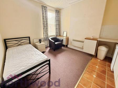 1 bedroom Terraced House to let in Arpley Street, Warrington, WA1