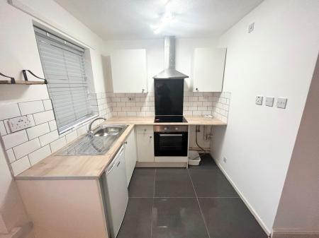 1 bedroom Flat to let in Colwyn Close, Callands, Warrington, WA5