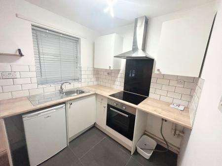 1 bedroom Flat to let in Colwyn Close, Callands, Warrington, WA5