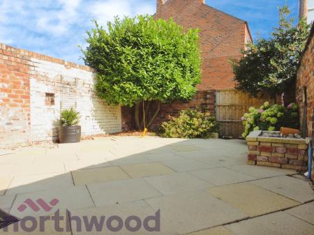1 bedroom House share to let in Lovely Lane, Warrington, WA5