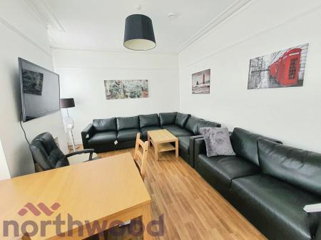 1 bedroom House share to let in Lovely Lane, Warrington, WA5