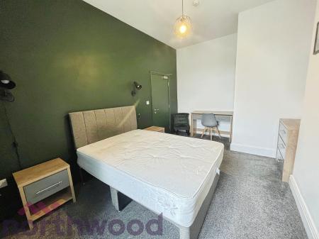 1 bedroom House share to let in 1 Wynne Road, St Helens, WA10