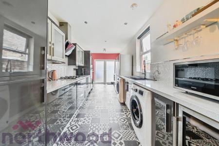 3 bedroom Terraced House for sale in Crosfield Street, Warrington, WA1