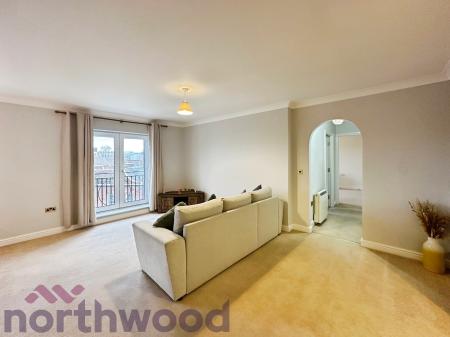 2 bedroom Flat to let in Palmyra Square North, Warrington, WA1